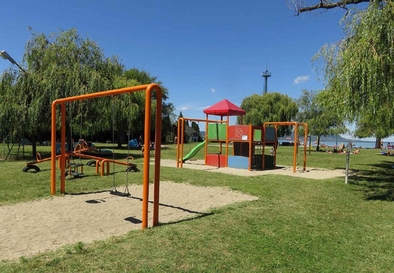 Holiday Home Balatonmariafurdo, Somogy 1 巴拉顿凯赖斯图尔 外观 照片